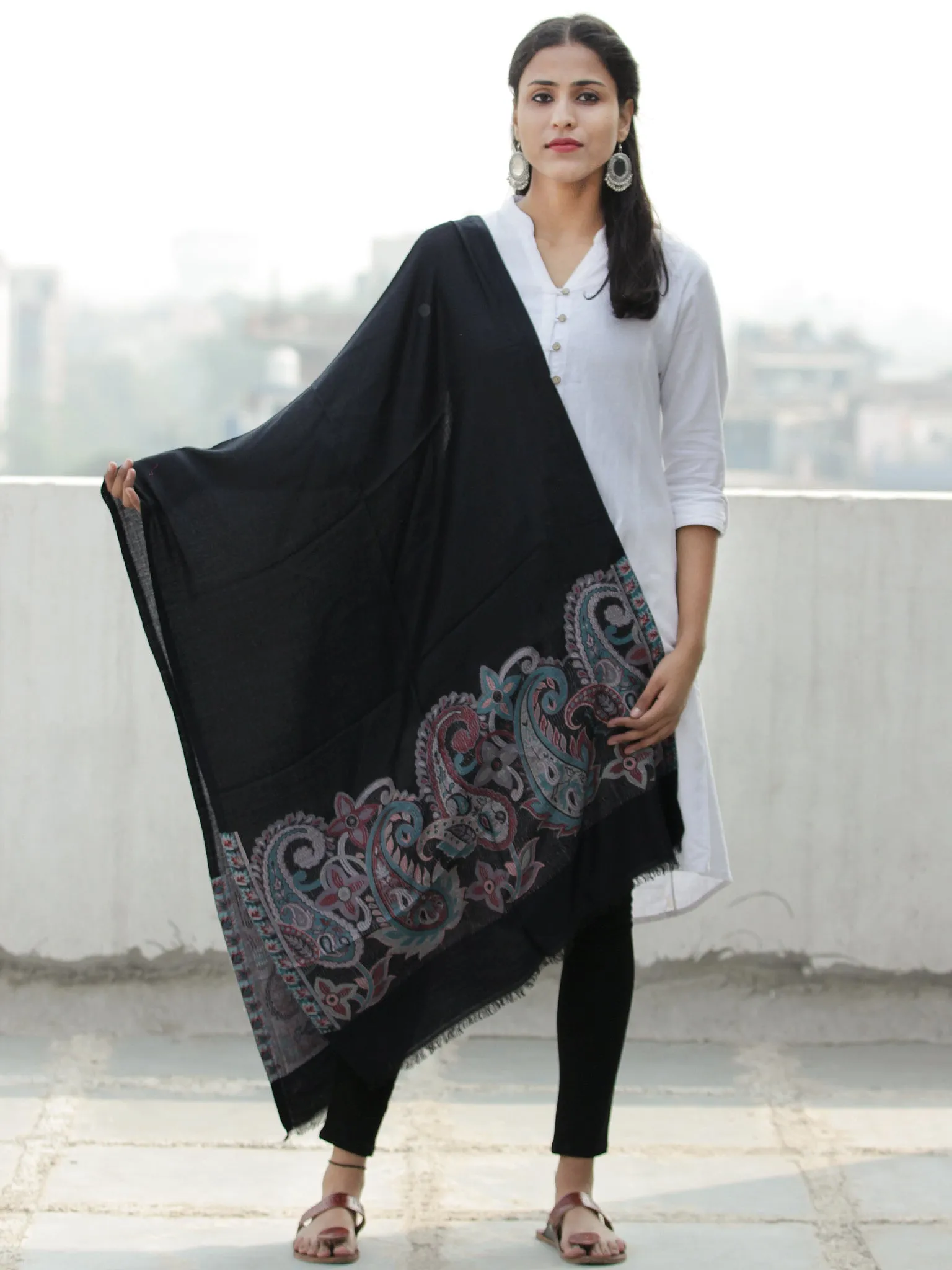 Black Multi Color Paisly Weaved Border Silk Wool Kashmiri Stole - S200572