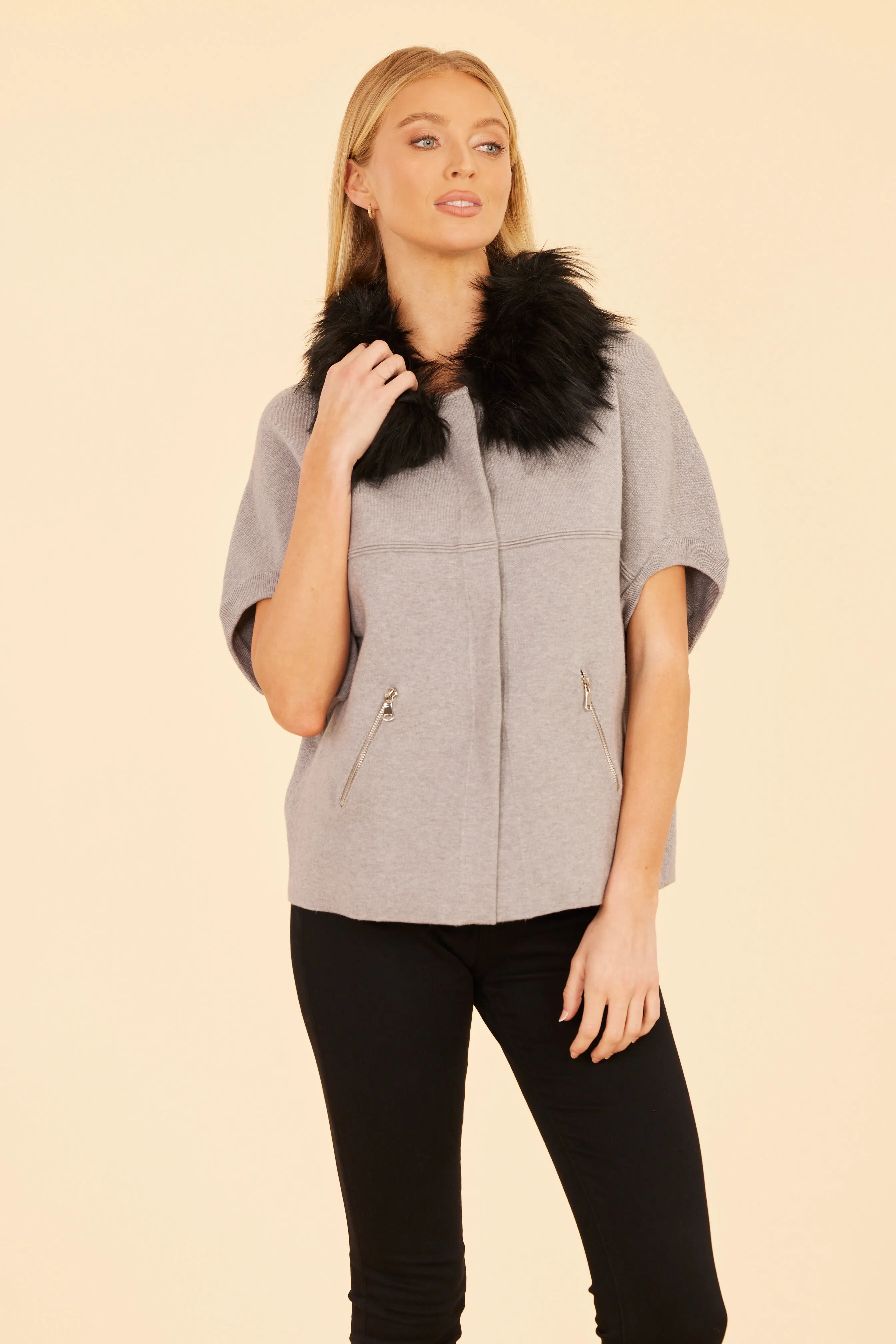 FW'24 Faux Fur Collar Short Sleeved Cardigan