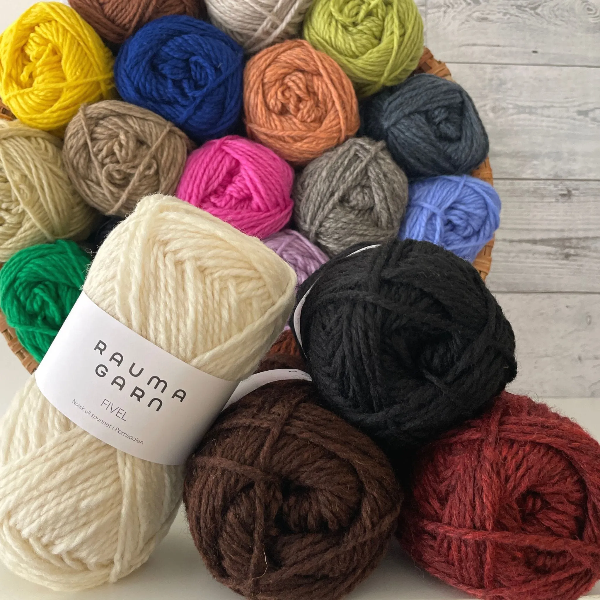 Rauma Fivel Yarn