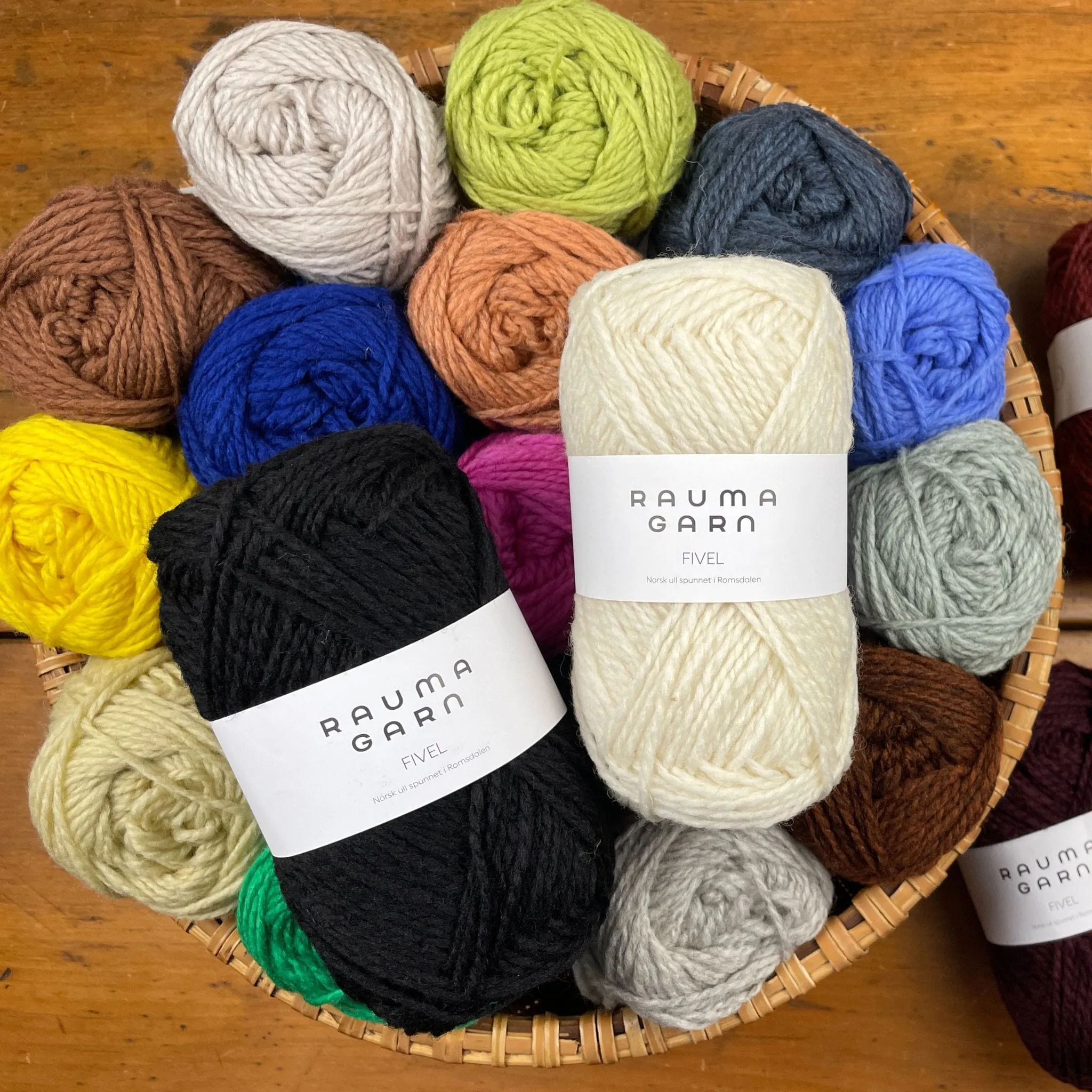 Rauma Fivel Yarn